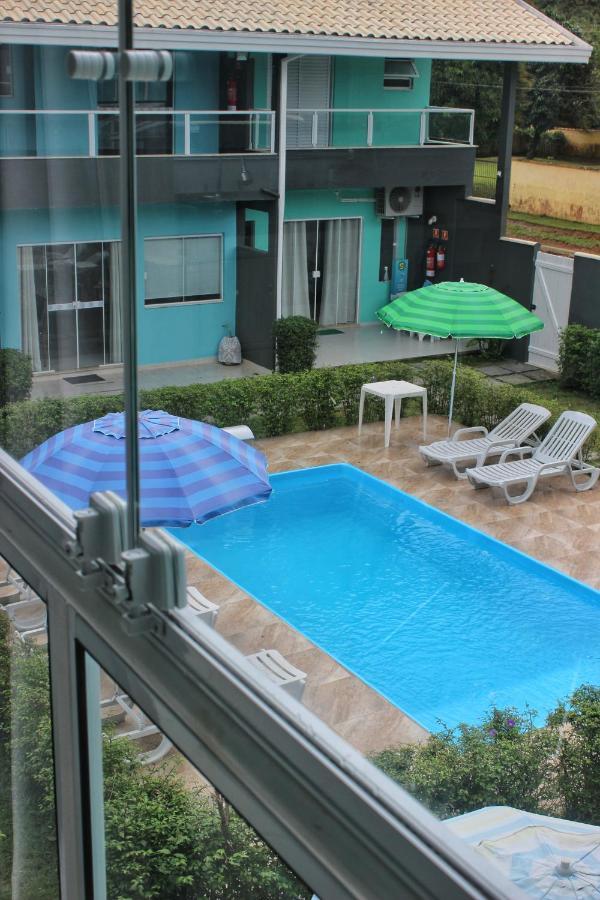 Apartamentos Da 23 우바투바 외부 사진