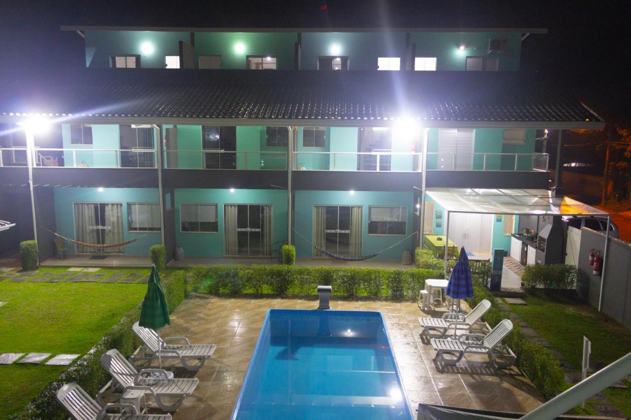 Apartamentos Da 23 우바투바 외부 사진