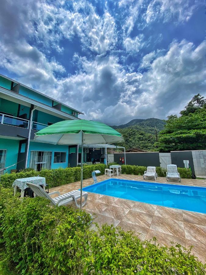Apartamentos Da 23 우바투바 외부 사진